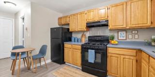 717 Canonby Place Unit D Gallery 1