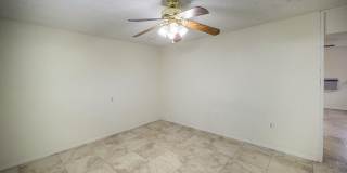 1 bed and 1 bath located in Henderson! 1 bed and 1 bath located in Henderson! Gallery 8