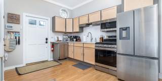 Fully Furnished Cottage by Yale Gallery 1