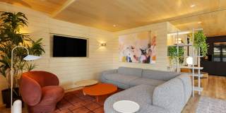 Willow House Gallery 14