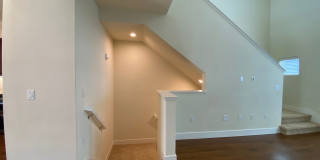 ALMOST NEW, SUPER CLEAN 2 BED, 2.5 BATHS, WOOD FLOORS, STAINLESS STEEL APPLIANCES, CLUBHOUSE WITH POOL Gallery 27