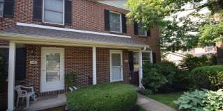 Brick Townhome in Park Forest! Gallery 1