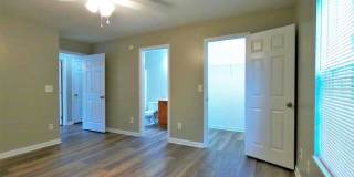 FOUNTAIN CITY: GROUND LEVEL 2 BEDROOM, 2 BATHROOM CONDO IN MAPLE CHASE Gallery 9