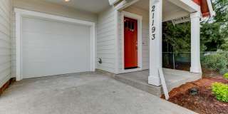 Air Conditioning! Beautiful Newer Construction Home!  3 Master Bedrooms! Gallery 12
