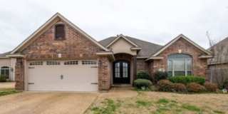 Charming 3-Bedroom Rental in Tiburon Gallery 1