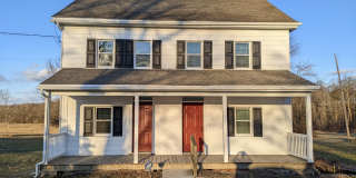3 Bedroom Farmhouse for Rent! Gallery 1