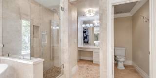 1944 Granemore Street Gallery 26