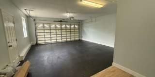 420 Dolphin Street Gallery 30