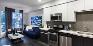 AMLI Lex on Orange Gallery 2