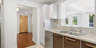 325 North Arnaz Drive Gallery 5