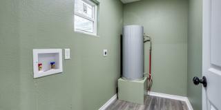 Beautifully Remodeled 3-1 in Sherman! Fridge, Washer and Dryer Included! Gallery 8