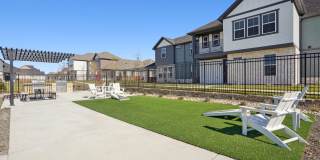 Canvas at Anna Gallery 32