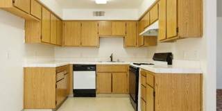 Income Restricted - Villa Robles - Affordable housing Gallery 2