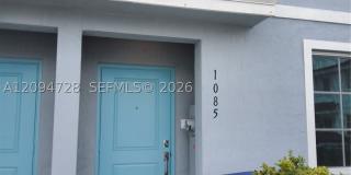 1085 NW 4th Ter Gallery 1
