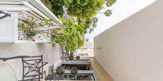 250 Bradley Place Gallery 17