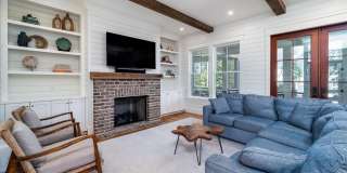 Fully Furnished Home In The Groves Gallery 9