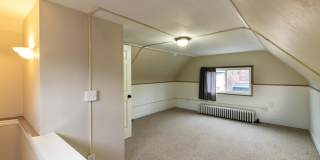 5910 Bryant Street - 2 Gallery 10