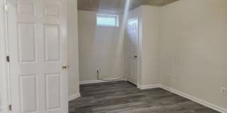 406 Clairborne St Gallery 23