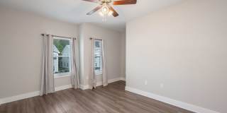 Spacious 3 Bedroom Townhouse with Community Pool! Gallery 16