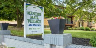 Mentor Mall Village Gallery 1