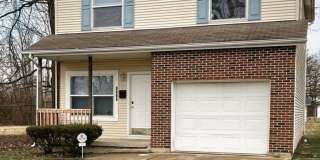 For Rent: 4-bedroom 2-bathroom single family home! Gallery 1