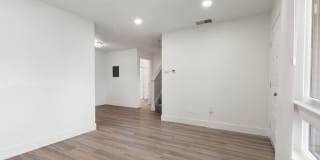 The Huntley Gallery 10