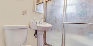 224 Bank Avenue Gallery 12