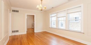 2141 West Arthur Gallery 3