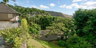 Rarely Available Private Estate in Manoa! Move in Ready! Gallery 27