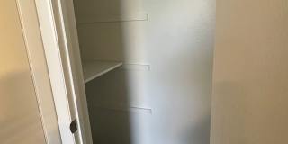 Amazing Renovated Apartments! Gallery 16