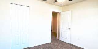 Like New 3/2 Northside home Gallery 9