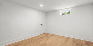 1019 PRESIDENT Street Gallery 24