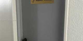 1200 Saint Charles Pl Gallery 19