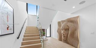 550 NW 42nd St Gallery 34