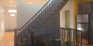 Southside Slopes - Amazing views of Downtown - Off-street parking Gallery 12