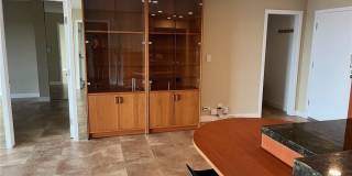 101 SCHOLZ PLAZA ph18 Gallery 21