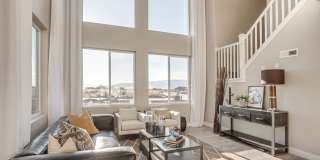 Two story end unit in Orem Gallery 1