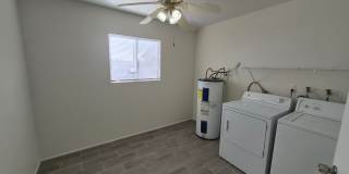 Large 4 Bed 2 Bath House Gallery 15