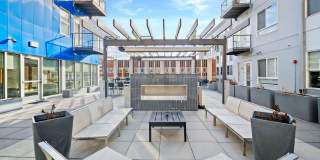 The Maxwell Downtown Des Moines Gallery 145