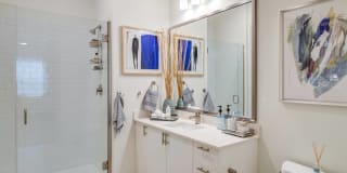 5 Points Northshore Gallery 9