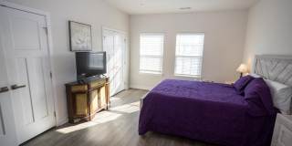 9926 NEW POINTE Drive Gallery 22