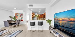 Spacious & Fully Renovated Townhome in East Hollywood – Prime Location! Gallery 13