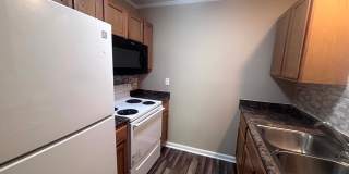 5523 Livingston ~ University Estate Gallery 5