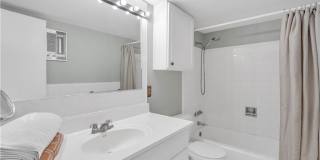 3201 ST CHARLES Avenue 220 Gallery 16