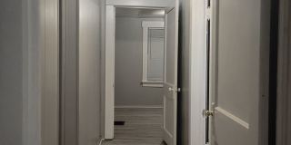 For Rent: 2401 S Mulberry St. Cozy 2 Bedroom 1 Bath, New Flooring! Bonus Room! Gallery 6