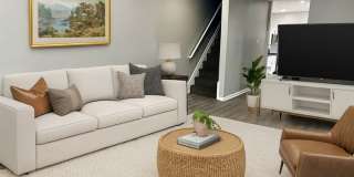 Newly Renovated 3-Bedroom Home with Modern Kitchen & Backyard Gallery 1