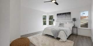 4602 Everest - Spacious 3-2.5 House near the Domain Gallery 13
