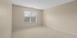 Gorgeous 2 bedroom home- Move-In Ready Condo in Parkview. Minutes to Downtown Greenville & the New Harris Teeter Shopping Hub! Gallery 24