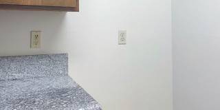 718 N Monterey St Gallery 30