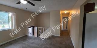 279 Reed Ave Gallery 8